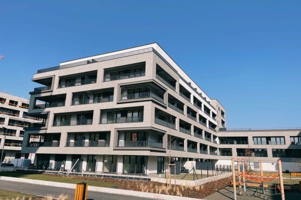 Pronájem bytu 1+kk 32 m², Poděbradská, Praha Pronájem bytu 1+kk 32 m², Poděbradská, Praha