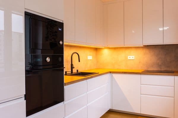 Pronájem bytu 3+kk 65 m², Slévačská, Praha Pronájem bytu 3+kk 65 m², Slévačská, Praha