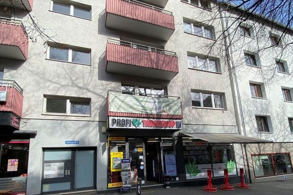 Prodej domu 1.208 m², pozemek 467 m², Dotzheimer Straße 61, Wiesbaden Prodej domu 1.208 m², pozemek 467 m², Dotzheimer Straße 61, Wiesbaden