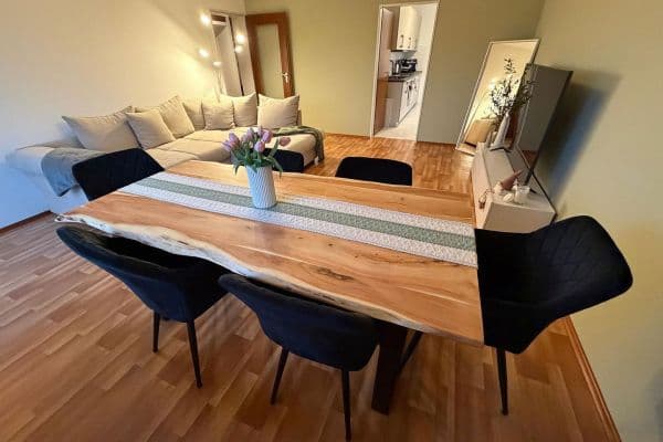 Pronájem bytu 3+1 83 m², Ludwigshafen, Porýní-Falc Pronájem bytu 3+1 83 m², Ludwigshafen, Porýní-Falc