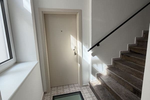 Pronájem bytu 1+1 25 m², Novohradská, České Budějovice Pronájem bytu 1+1 25 m², Novohradská, České Budějovice