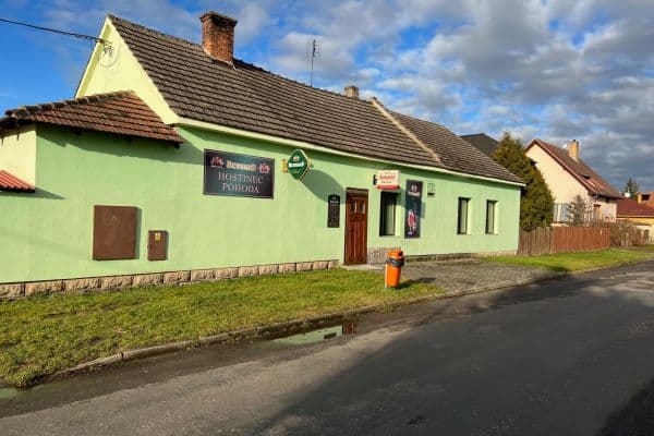 Pronájem nebytového prostoru 230 m², B. Smetany, Starý Kolín Pronájem nebytového prostoru 230 m², B. Smetany, Starý Kolín