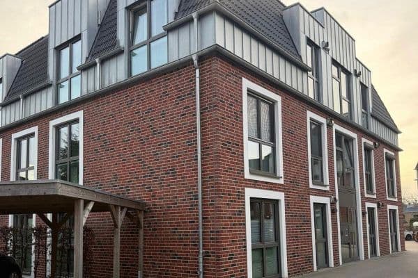 Prodej bytu 3+1 126 m², Ollnsstr. 24b, Elmshorn Prodej bytu 3+1 126 m², Ollnsstr. 24b, Elmshorn