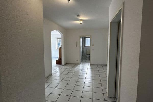 Pronájem bytu 3+1 85 m², Bensheim-Hochstetten Pronájem bytu 3+1 85 m², Bensheim-Hochstetten