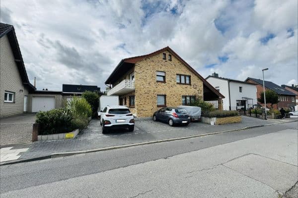 Prodej domu 182 m², pozemek 757 m², Aldenhoven Prodej domu 182 m², pozemek 757 m², Aldenhoven