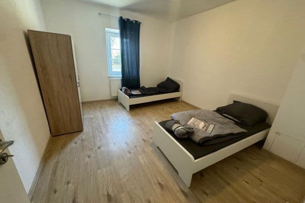 Pronájem domu 85 m², pozemek 150 m², Dingolfing, Bavorsko Pronájem domu 85 m², pozemek 150 m², Dingolfing, Bavorsko