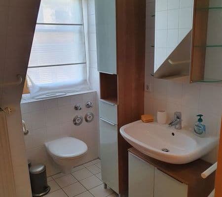 Pronájem bytu 2+1 41 m², Martingskirchstr 66-68, Frankfurt, Hessen Pronájem bytu 2+1 41 m², Martingskirchstr 66-68, Frankfurt, Hessen