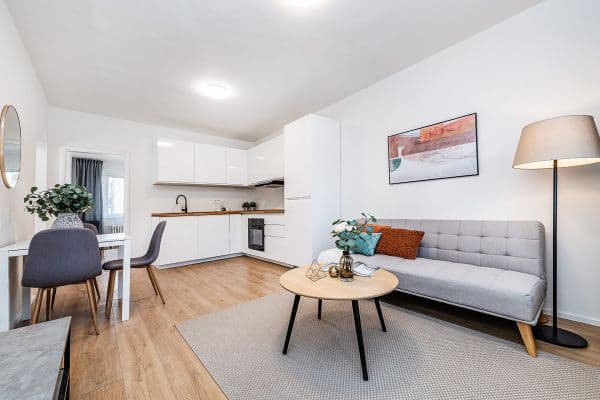 Prodej bytu 3+kk 56 m², Evropská, Praha Prodej bytu 3+kk 56 m², Evropská, Praha