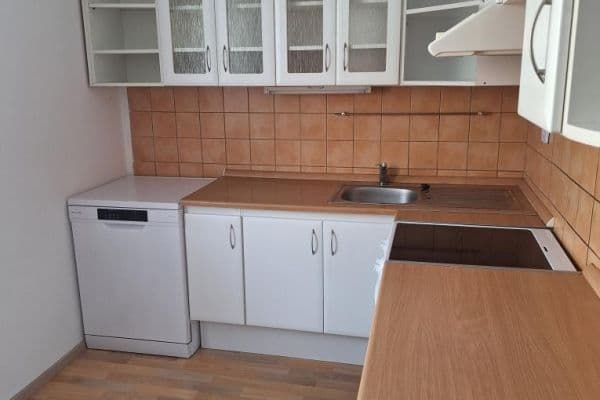 Pronájem bytu 3+1 72 m², N. Frýda, České Budějovice Pronájem bytu 3+1 72 m², N. Frýda, České Budějovice