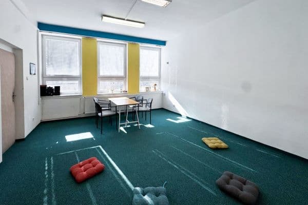 Pronájem nebytového prostoru 25 m², Jasmínová, Praha Pronájem nebytového prostoru 25 m², Jasmínová, Praha