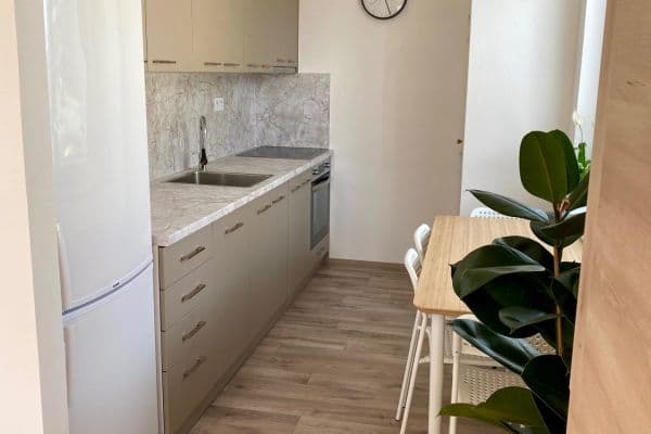 Pronájem bytu 3+kk 73 m², Studentská, Mělník, Středočeský kraj Pronájem bytu 3+kk 73 m², Studentská, Mělník, Středočeský kraj