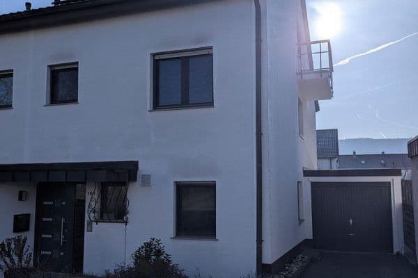 Prodej domu 188 m², pozemek 222 m², Leonberg, Bádensko-Württembersko Prodej domu 188 m², pozemek 222 m², Leonberg, Bádensko-Württembersko