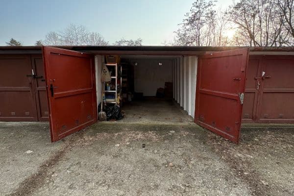 Prodej garáže 17 m², Okružní, Brno Prodej garáže 17 m², Okružní, Brno