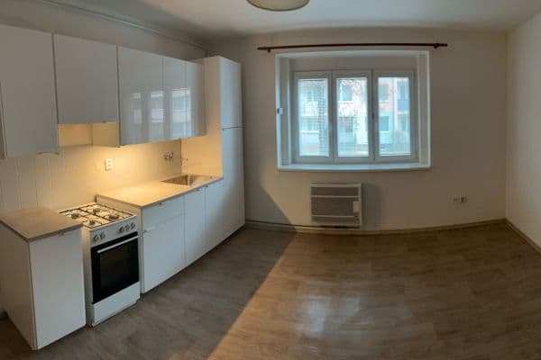 Pronájem bytu 1+kk 34 m², Palackého, Louny Pronájem bytu 1+kk 34 m², Palackého, Louny