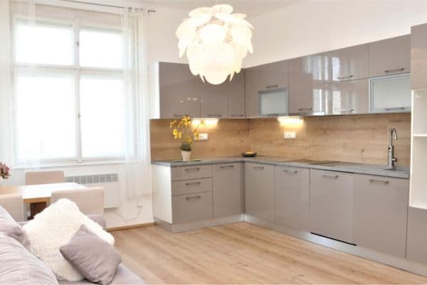 Prodej bytu 3+kk 80 m², náměstí Jiřího z Lobkovic, Praha Prodej bytu 3+kk 80 m², náměstí Jiřího z Lobkovic, Praha