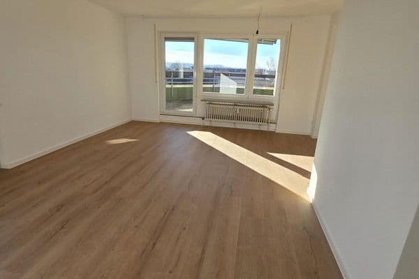 Pronájem bytu 2+kk 75 m², Landauerstrasse 30A, Stuttgart Pronájem bytu 2+kk 75 m², Landauerstrasse 30A, Stuttgart