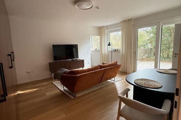 Pronájem bytu 2+1 50 m², Johann-Fichte-Str.11, München, Bavorsko Pronájem bytu 2+1 50 m², Johann-Fichte-Str.11, München, Bavorsko