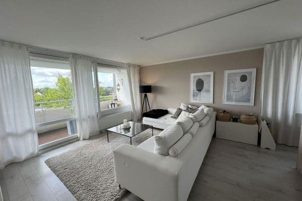 Pronájem bytu 3+1 93 m², Mühlenstraße 3, Pinneberg Pronájem bytu 3+1 93 m², Mühlenstraße 3, Pinneberg