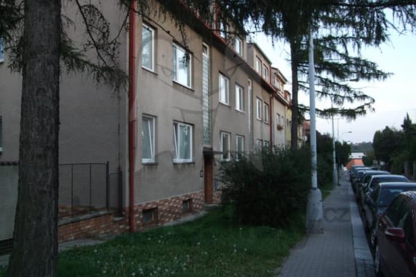 Pronájem bytu 1+1 24 m², Ke Džbánu, Praha Pronájem bytu 1+1 24 m², Ke Džbánu, Praha