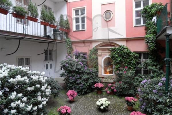 Pronájem bytu 2+kk 35 m², Liliová, Praha Pronájem bytu 2+kk 35 m², Liliová, Praha