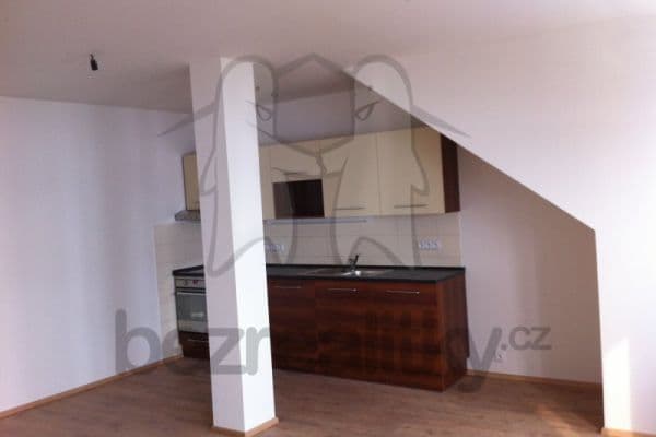 Pronájem bytu 2+kk 63 m², Jana Palacha, Pardubice