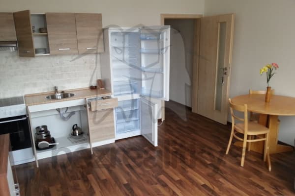 Pronájem bytu 1+kk 33 m², Kestřanská, Praha Pronájem bytu 1+kk 33 m², Kestřanská, Praha