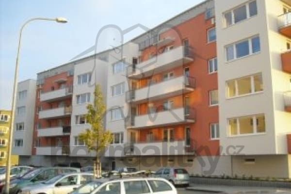 Pronájem bytu 2+kk 43 m², Hvozdecká, Brno
