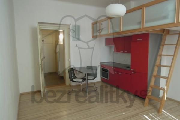 Pronájem bytu 1+kk 31 m², Hartigova, Hlavní město Praha